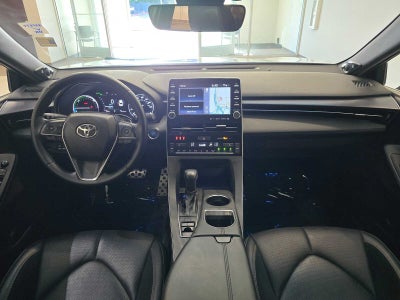 2020 Toyota Avalon Hybrid XSE