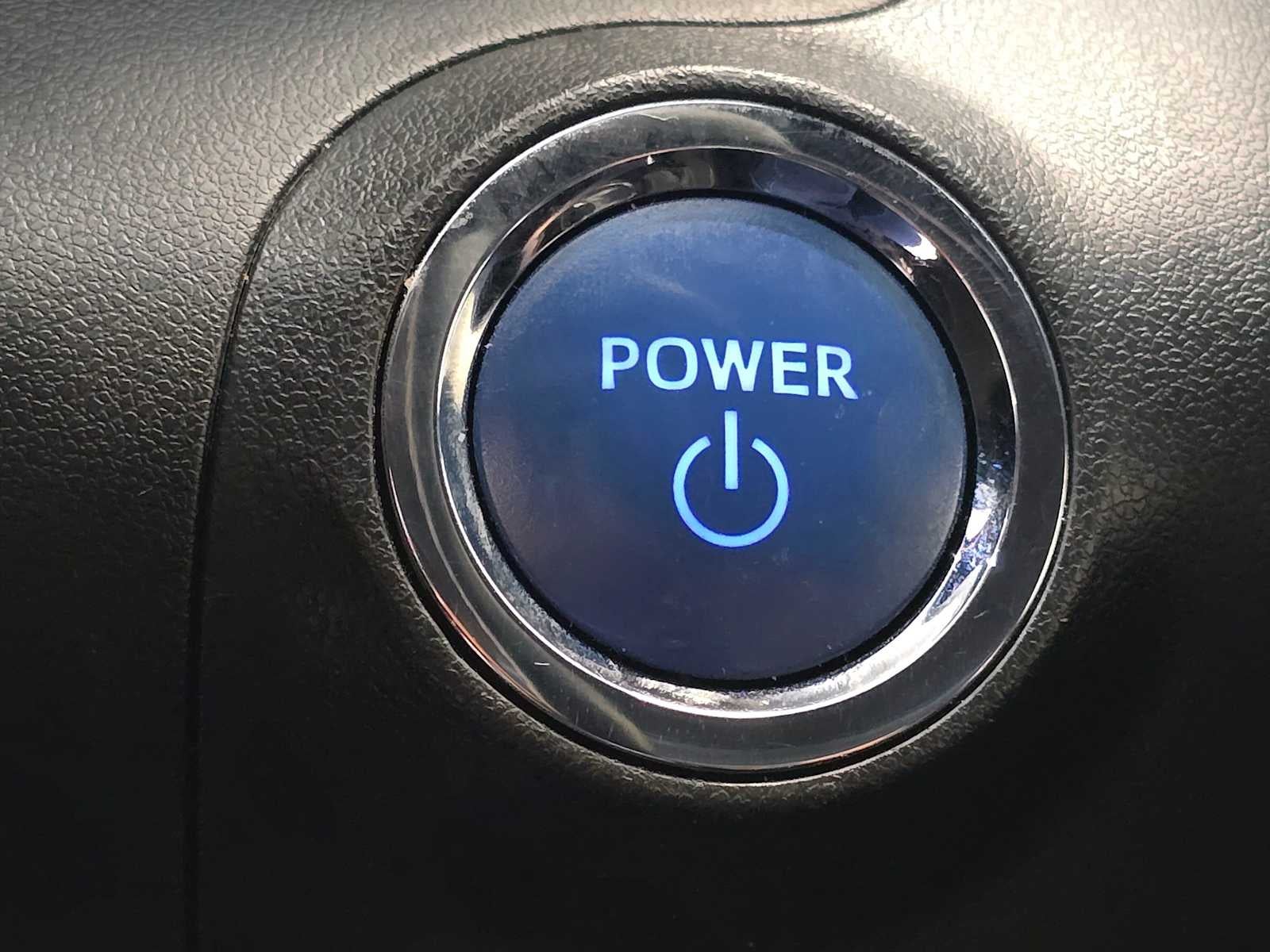 2020 Toyota Avalon Hybrid XSE