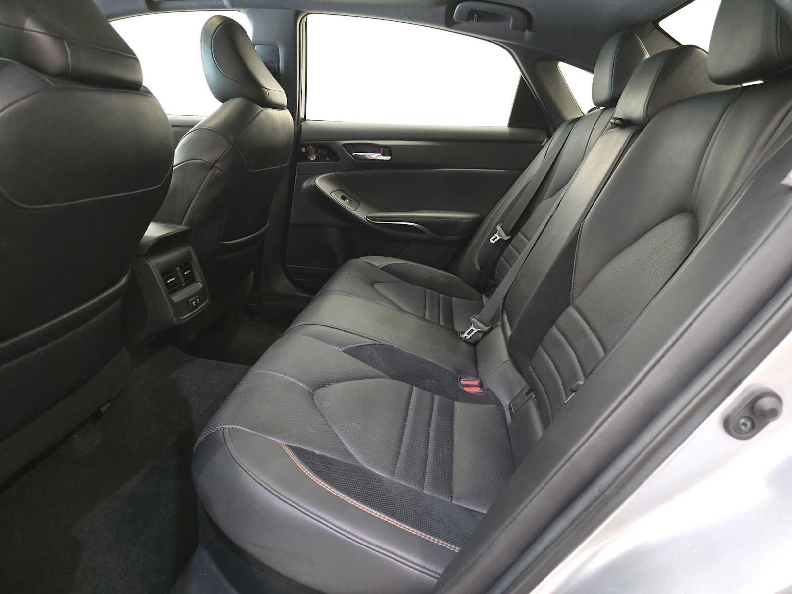 2020 Toyota Avalon Hybrid XSE