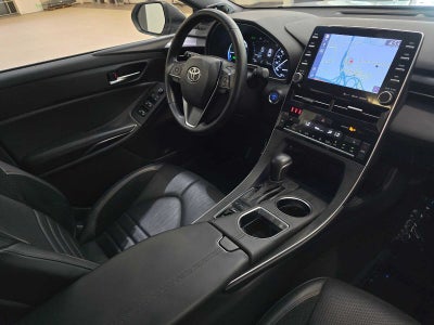 2020 Toyota Avalon Hybrid XSE