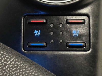 2020 Toyota Camry Hybrid XLE