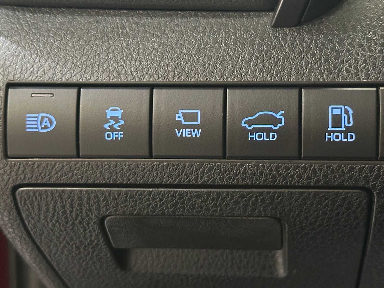 2020 Toyota Camry Hybrid XLE