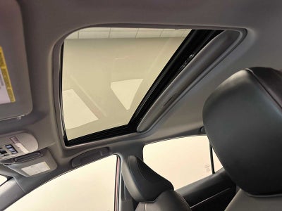 2020 Toyota Camry Hybrid XLE