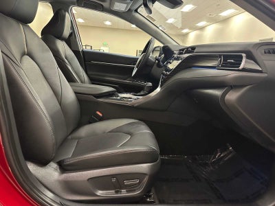 2020 Toyota Camry Hybrid XLE