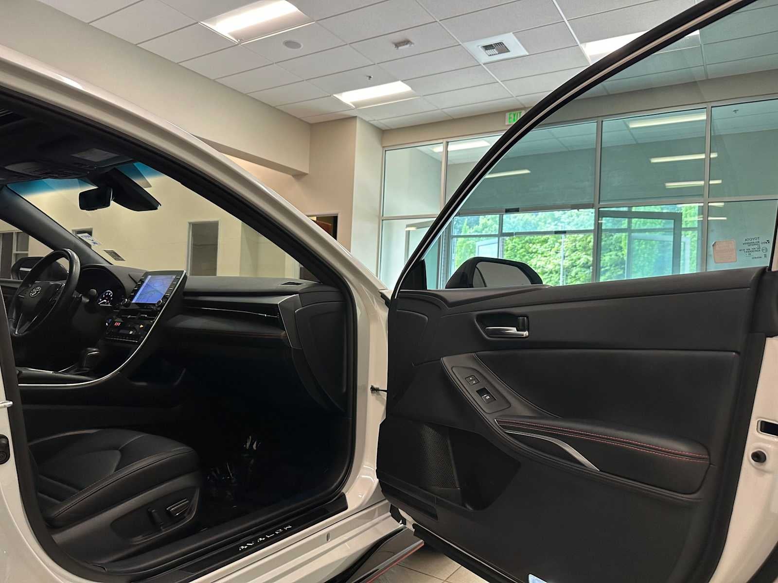 2021 Toyota Avalon TRD