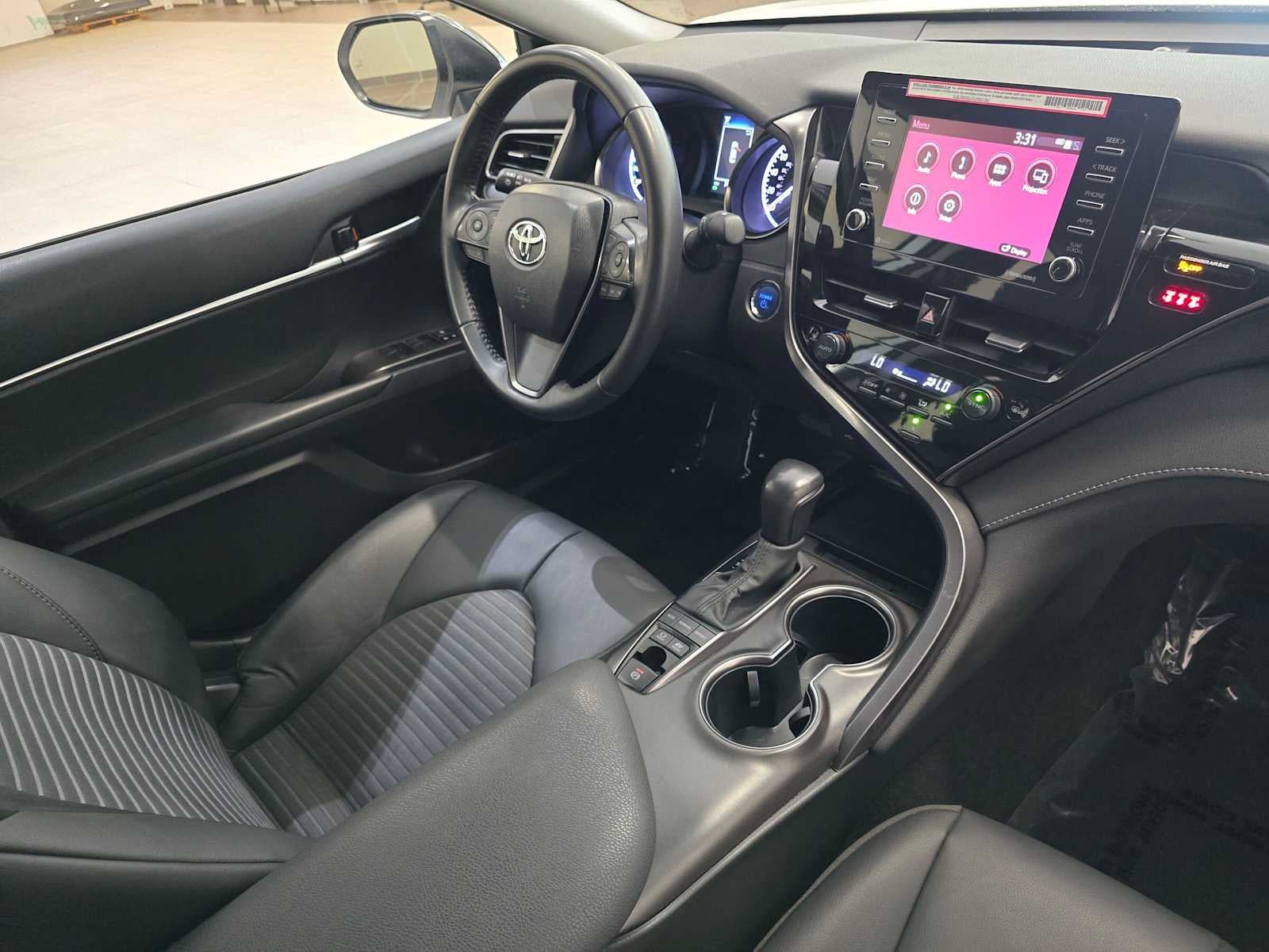 2024 Toyota Camry Hybrid SE Nightshade