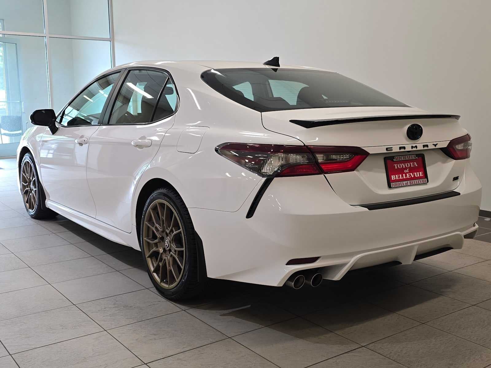 2024 Toyota Camry Hybrid SE Nightshade