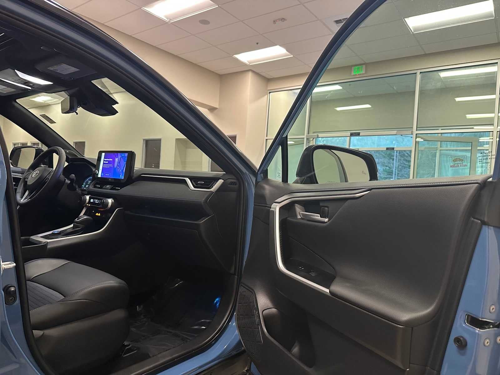 2025 Toyota RAV4 Hybrid XSE