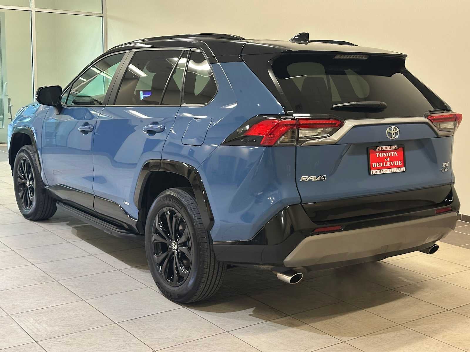2025 Toyota RAV4 Hybrid XSE