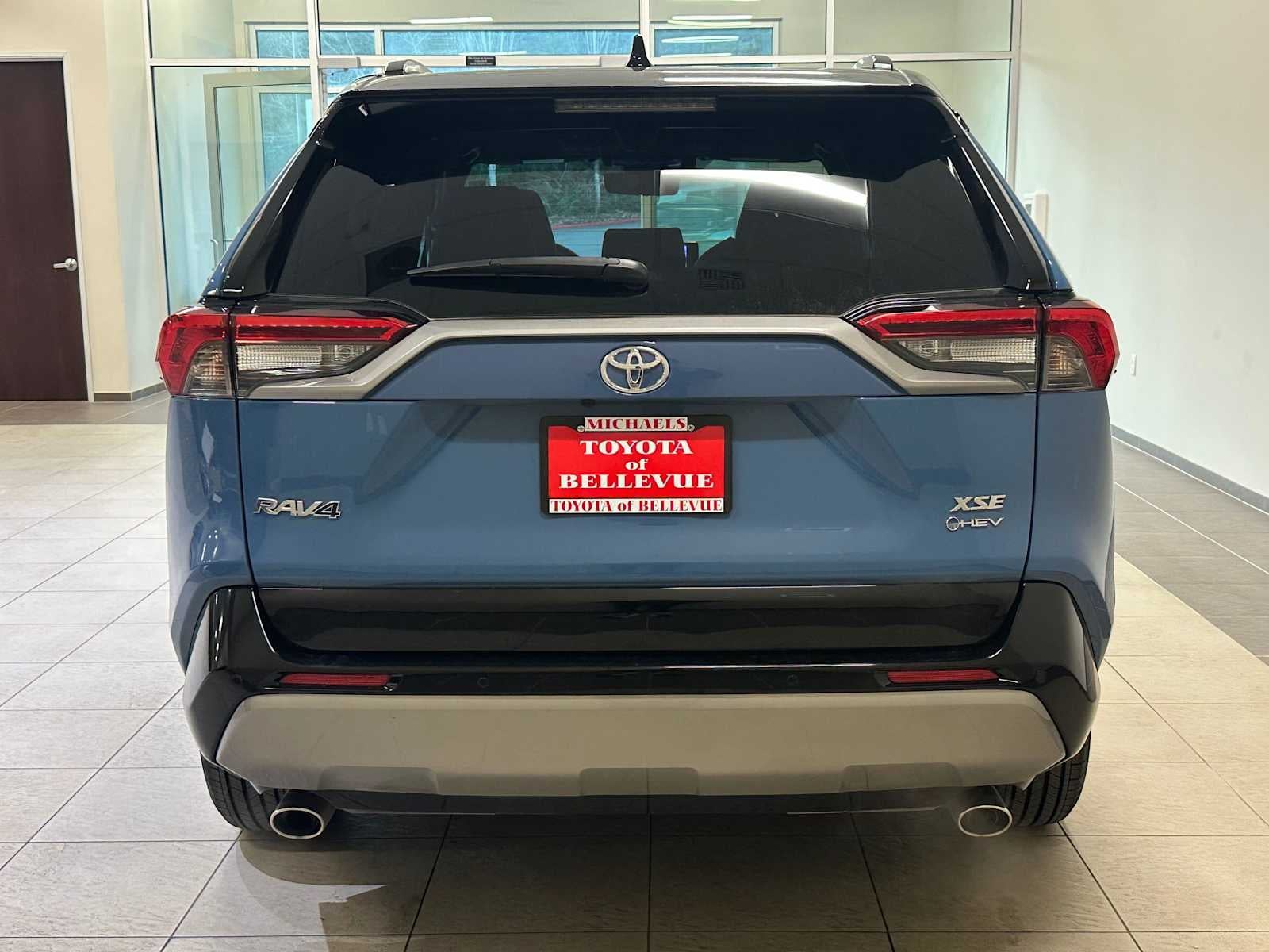 2025 Toyota RAV4 Hybrid XSE