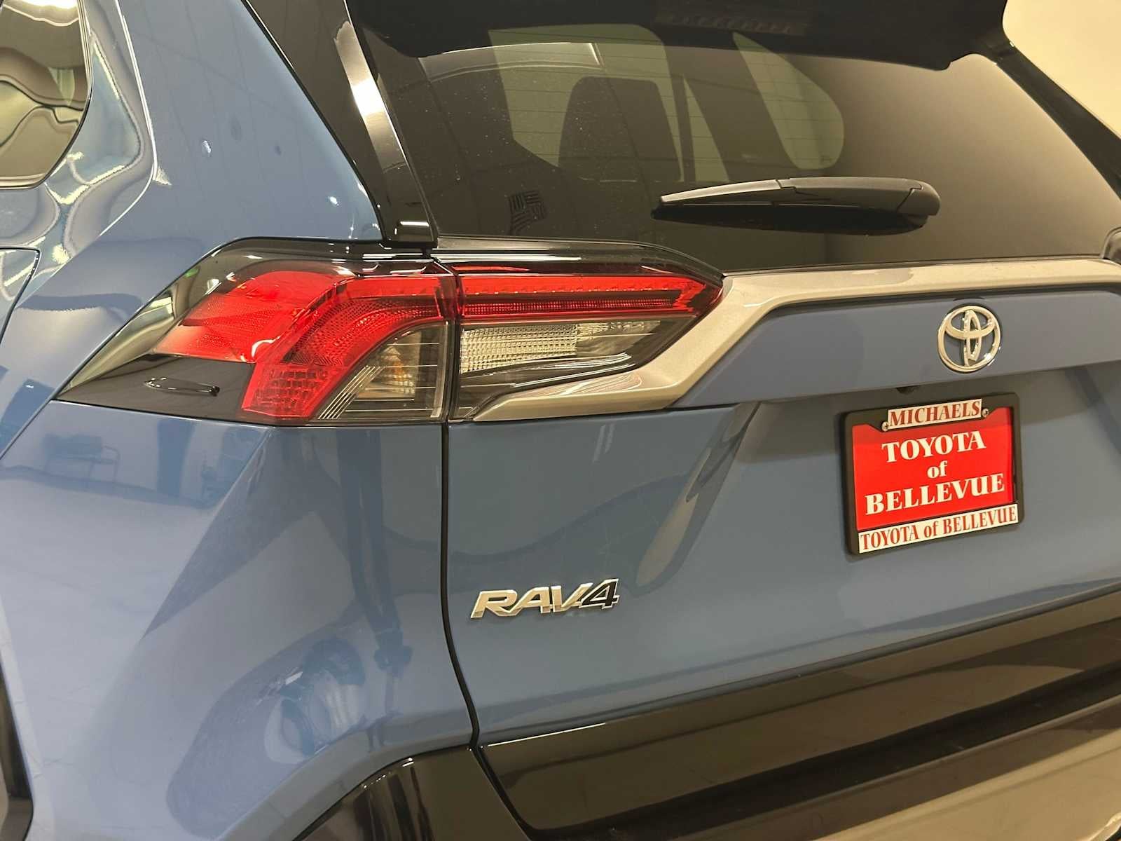 2025 Toyota RAV4 Hybrid XSE
