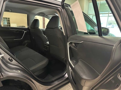 2022 Toyota RAV4 Hybrid LE