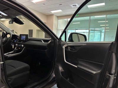 2022 Toyota RAV4 Hybrid LE