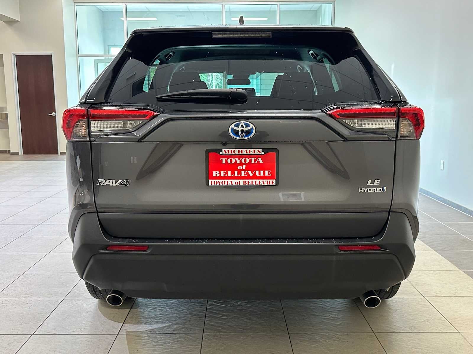2022 Toyota RAV4 Hybrid LE