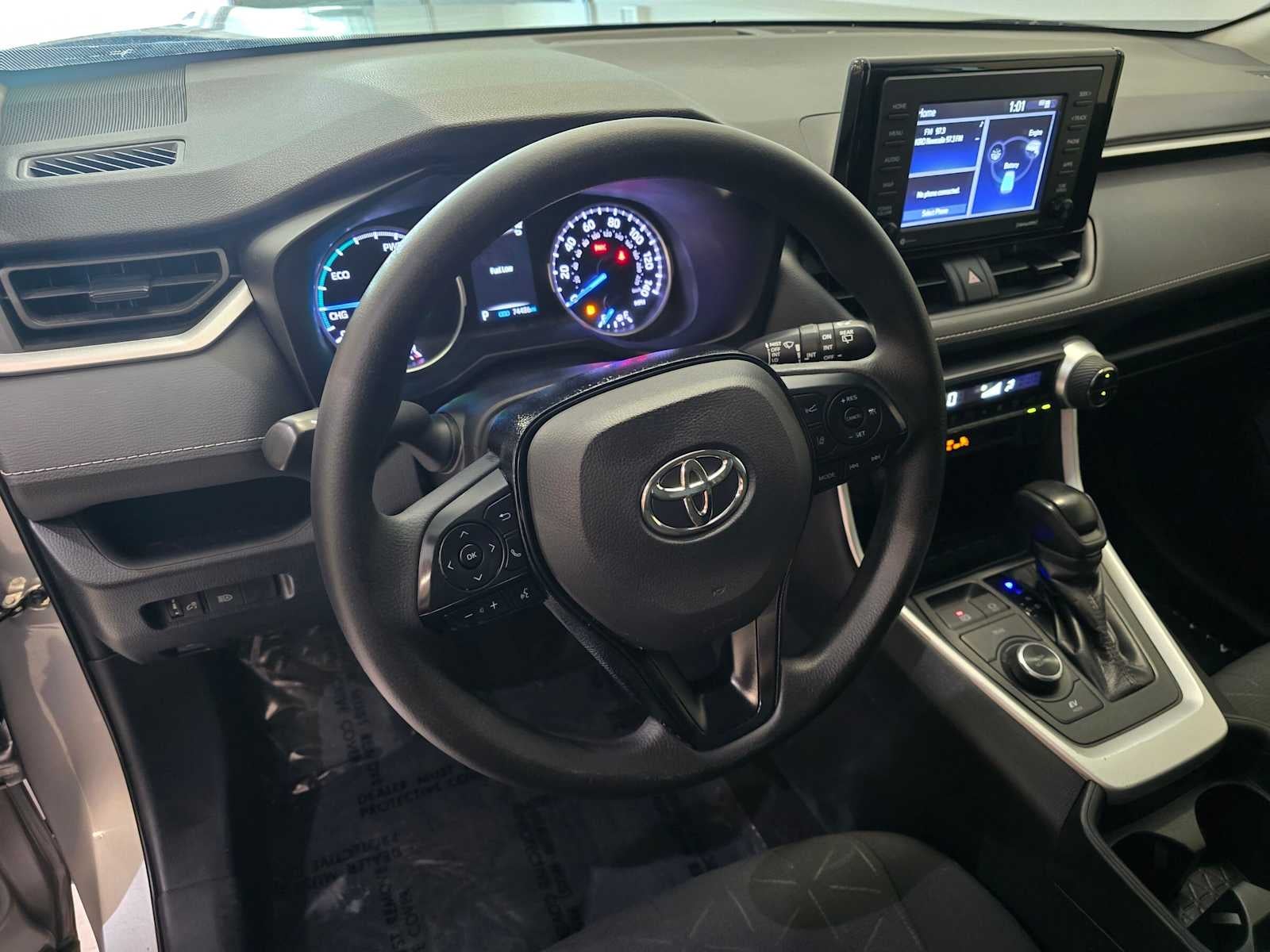 2021 Toyota RAV4 Hybrid XLE