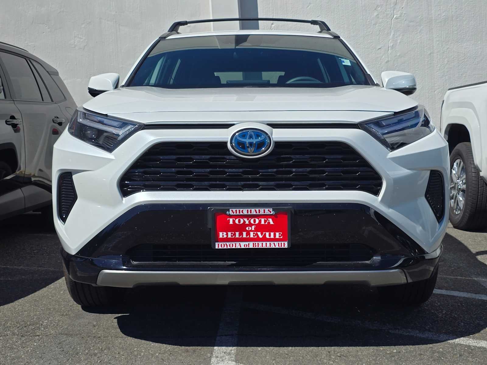 2024 Toyota RAV4 Hybrid SE