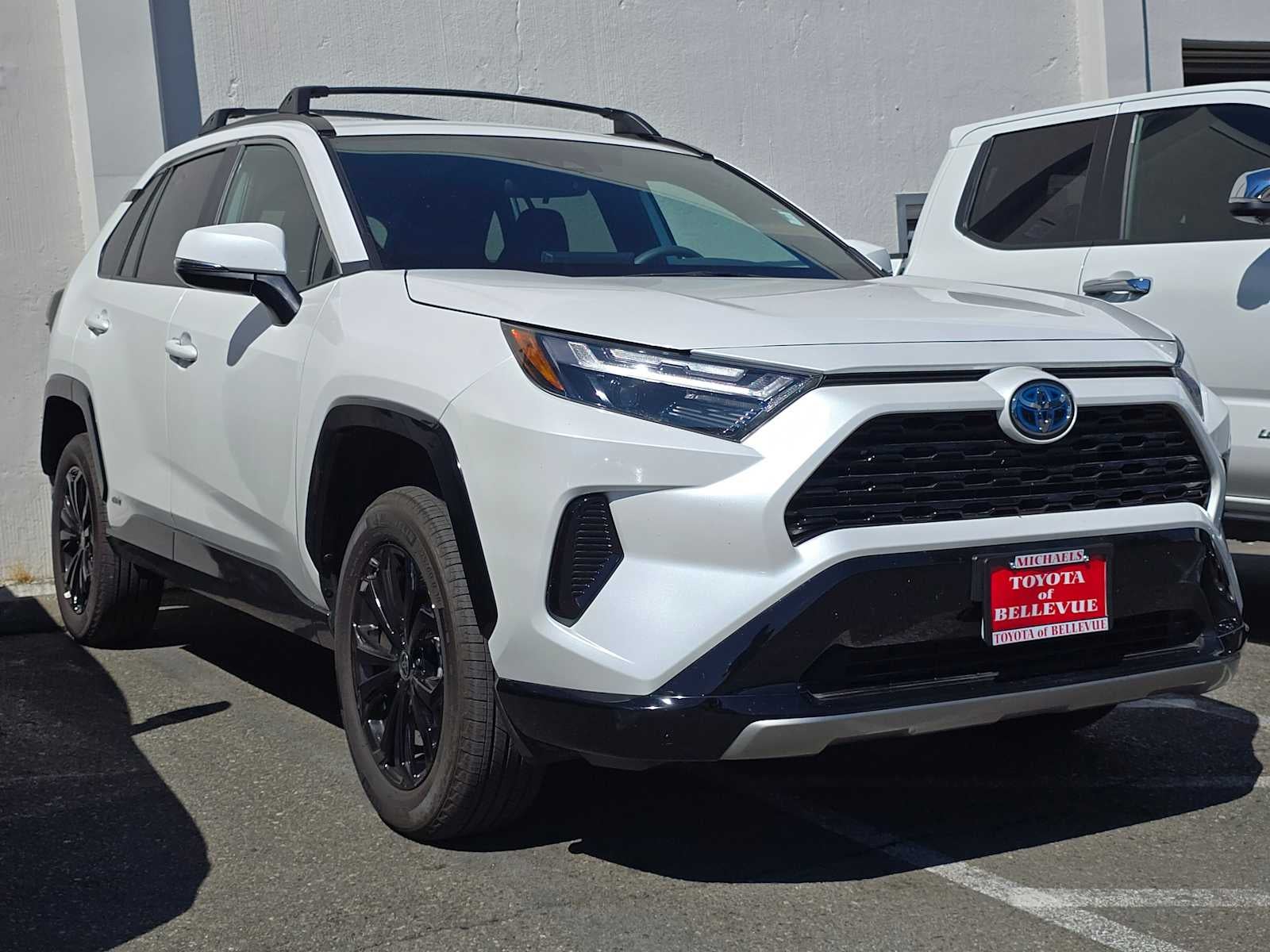 2024 Toyota RAV4 Hybrid SE