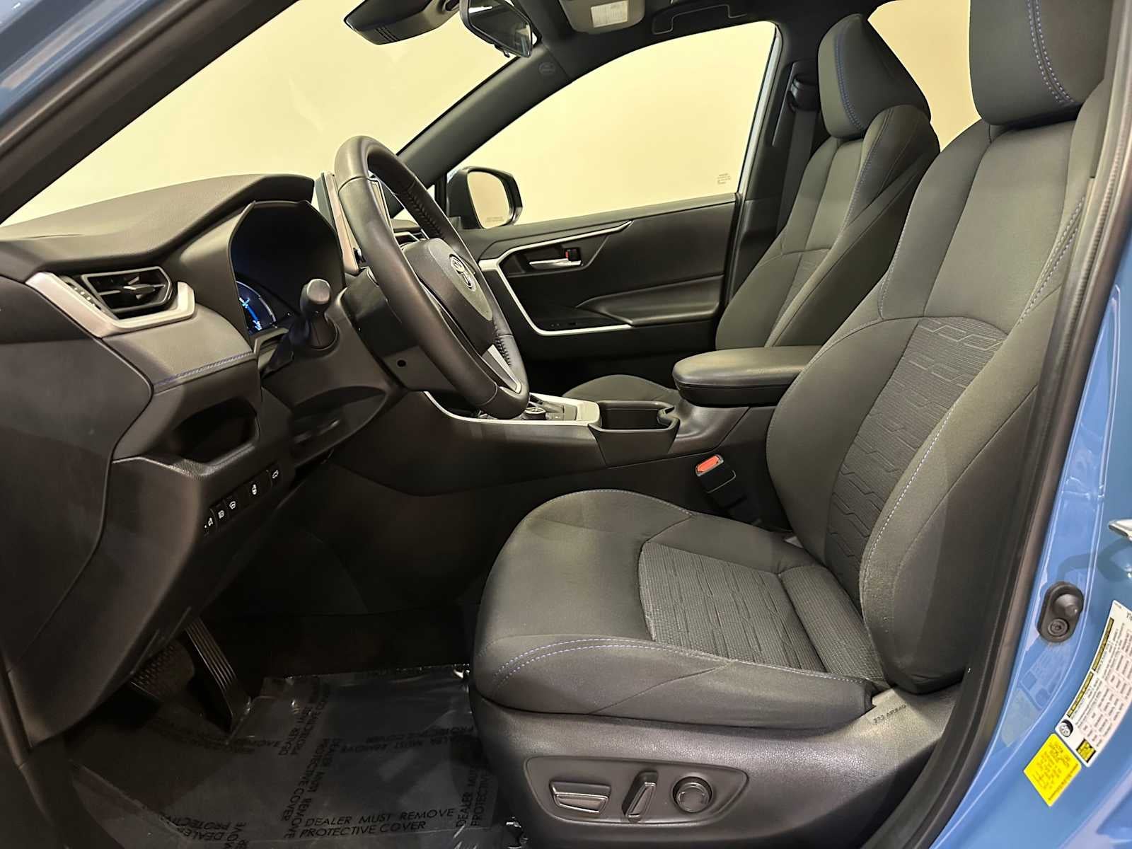 2023 Toyota RAV4 Hybrid SE