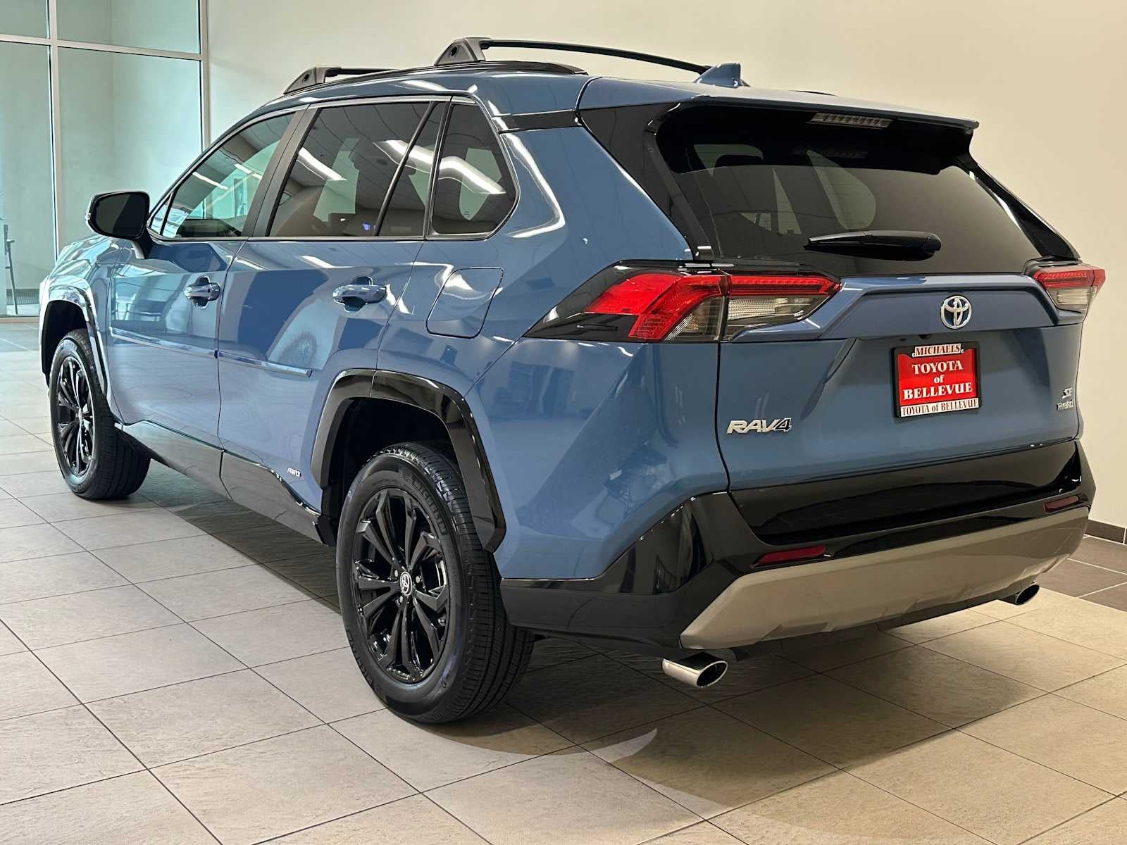 2023 Toyota RAV4 Hybrid SE