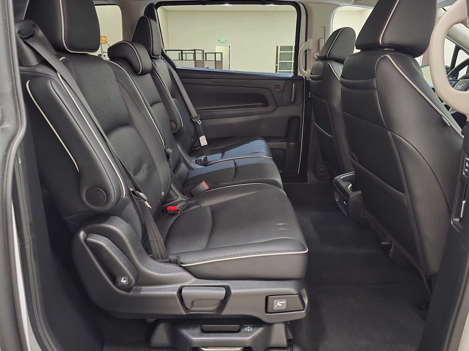 2025 Honda Odyssey Elite