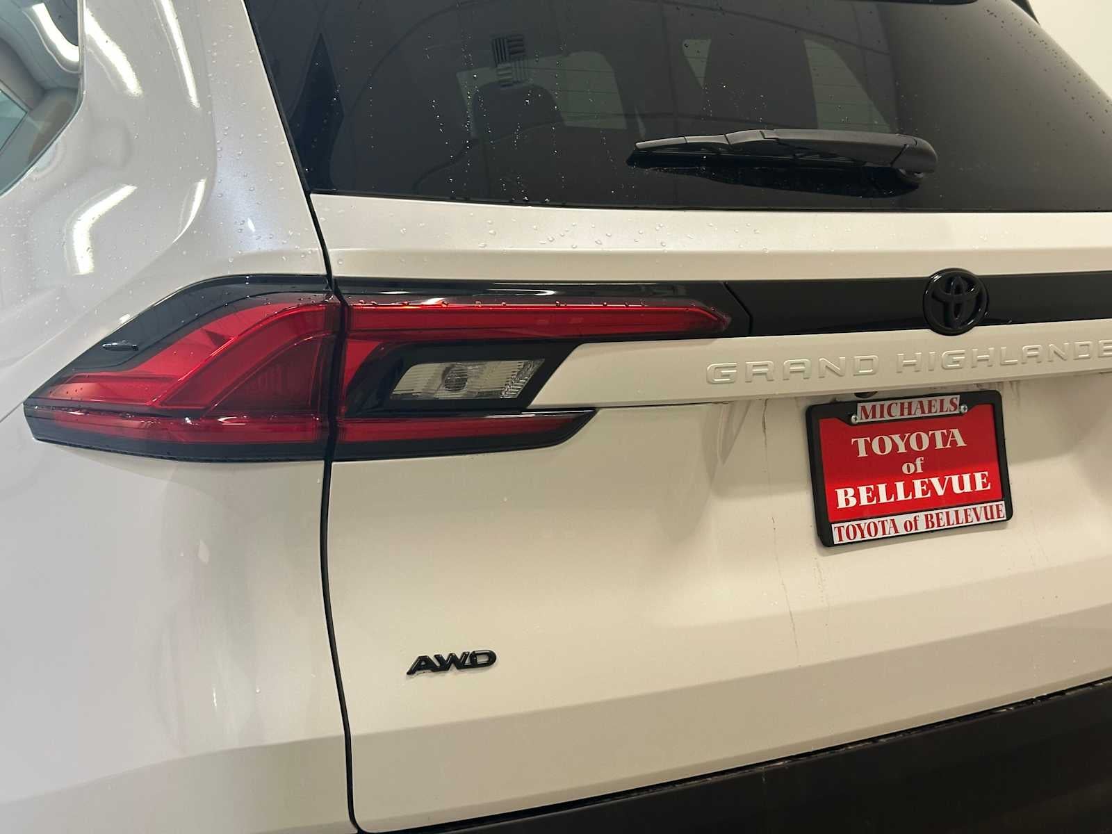 2024 Toyota Grand Highlander XLE