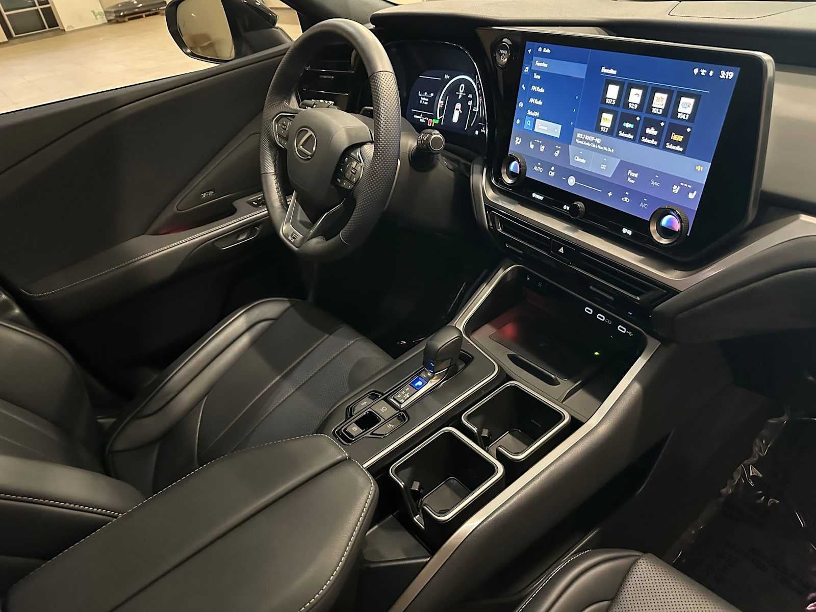 2024 Lexus TX 500h F SPORT Premium