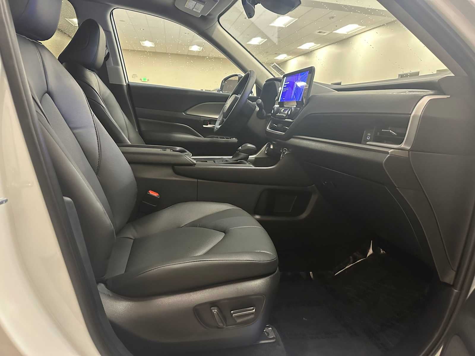 2025 Toyota Grand Highlander Hybrid XLE