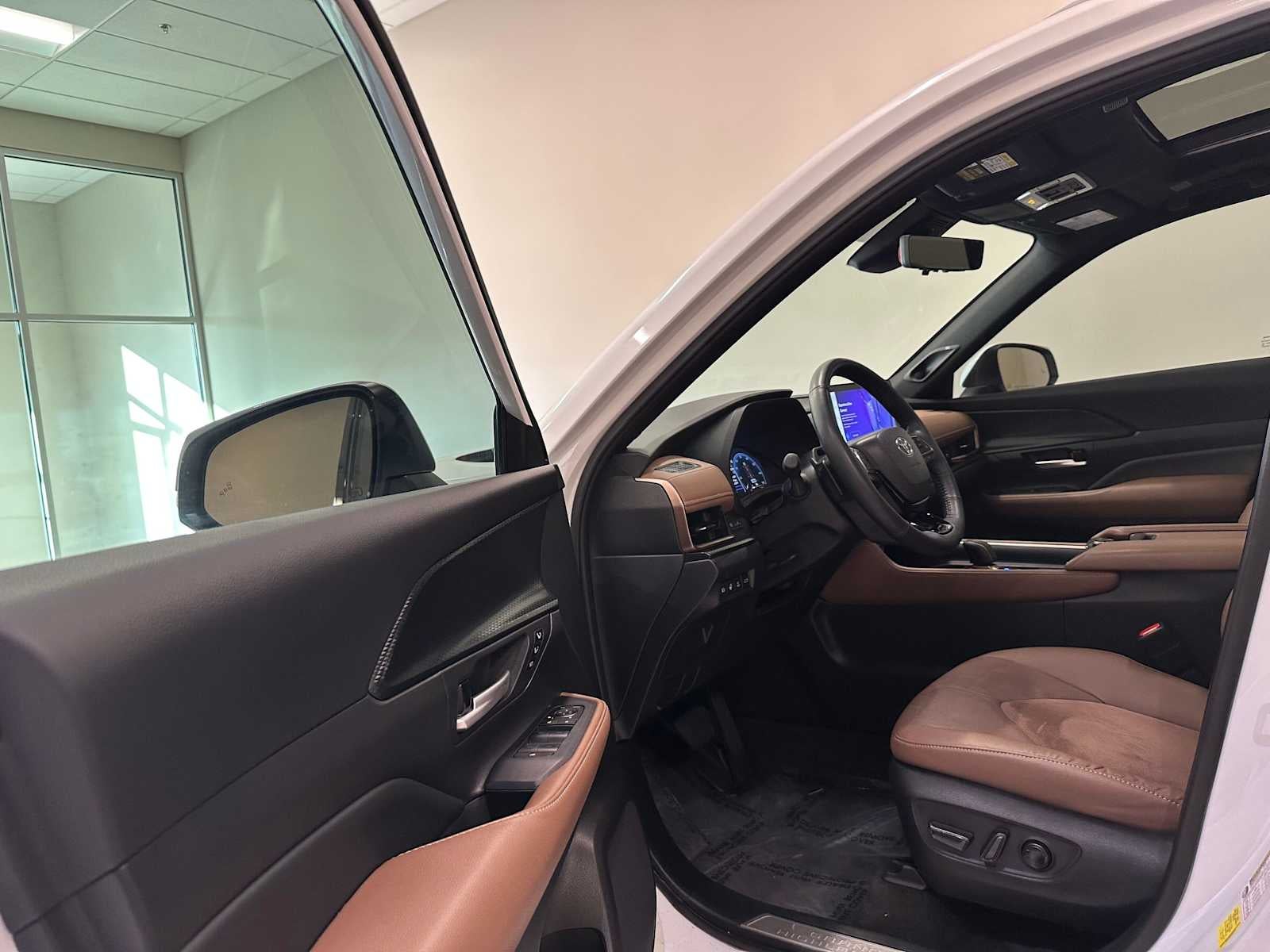 2024 Toyota Grand Highlander Hybrid MAX Platinum