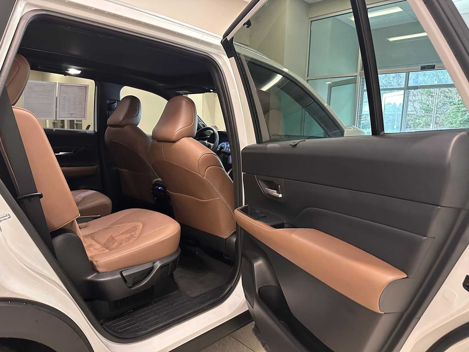 2024 Toyota Grand Highlander Hybrid MAX Platinum