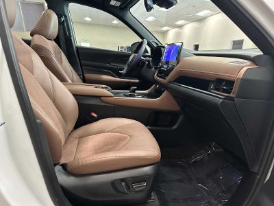 2024 Toyota Grand Highlander Hybrid MAX Platinum