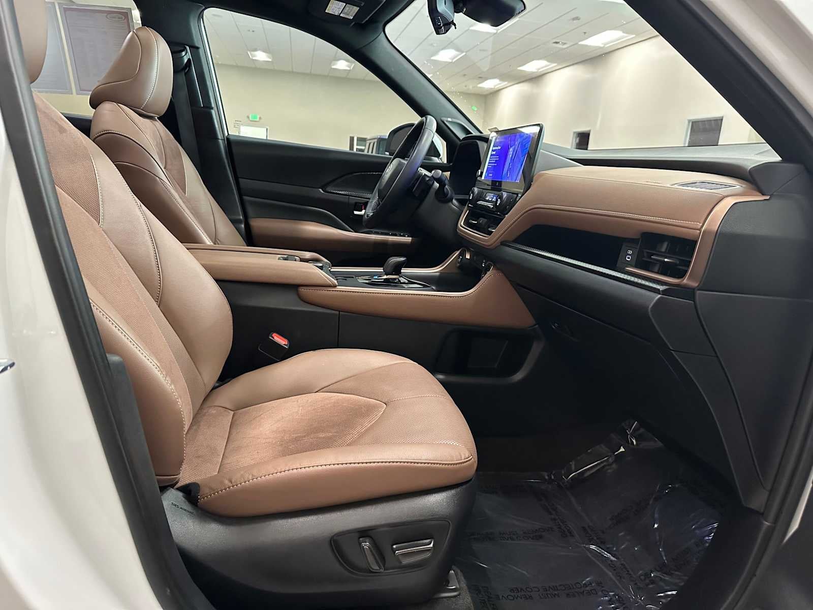 2024 Toyota Grand Highlander Hybrid MAX Platinum