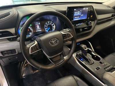 2022 Toyota Highlander Hybrid LE