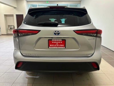 2022 Toyota Highlander Hybrid LE