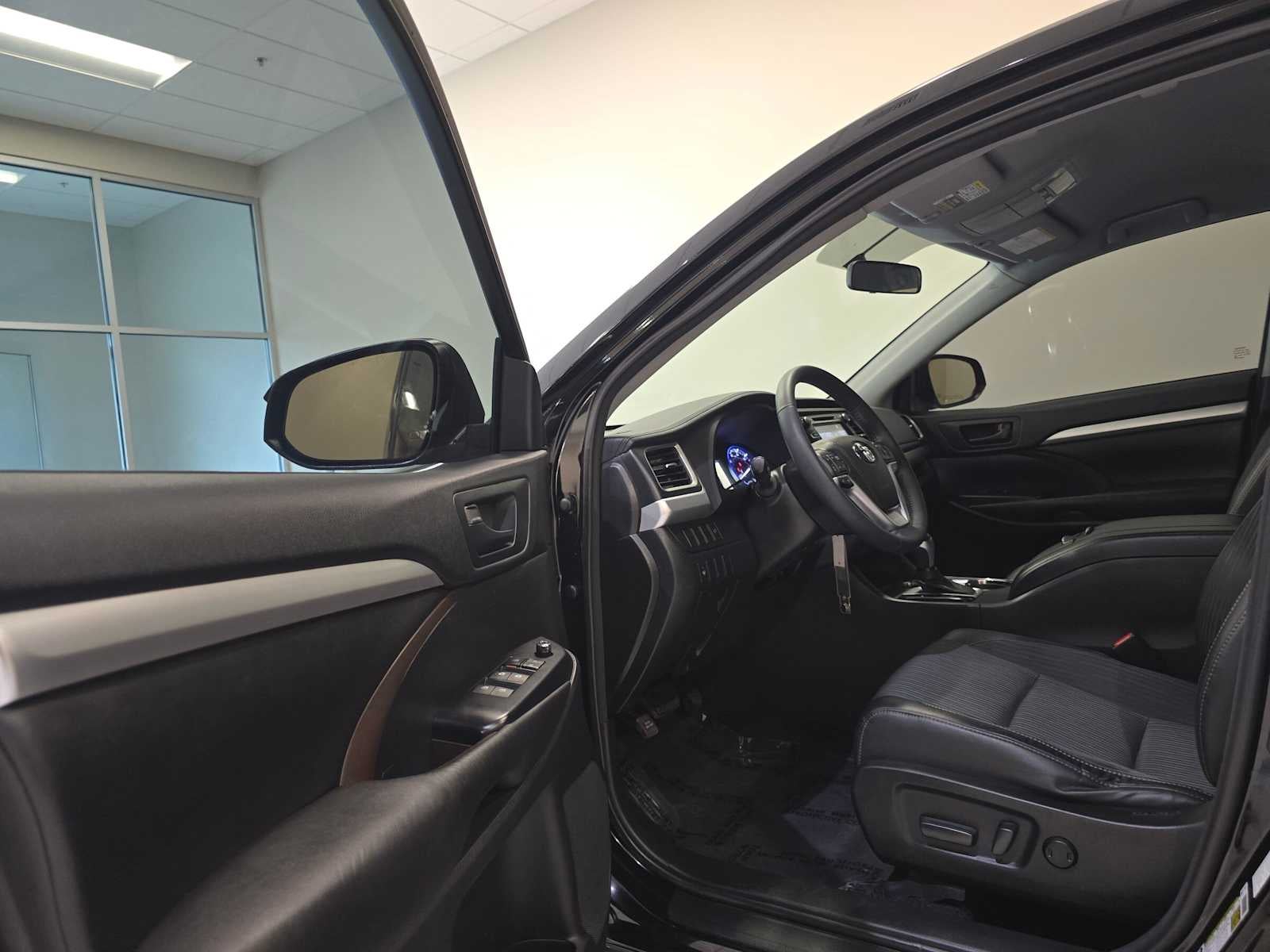 2016 Toyota Highlander LE Plus
