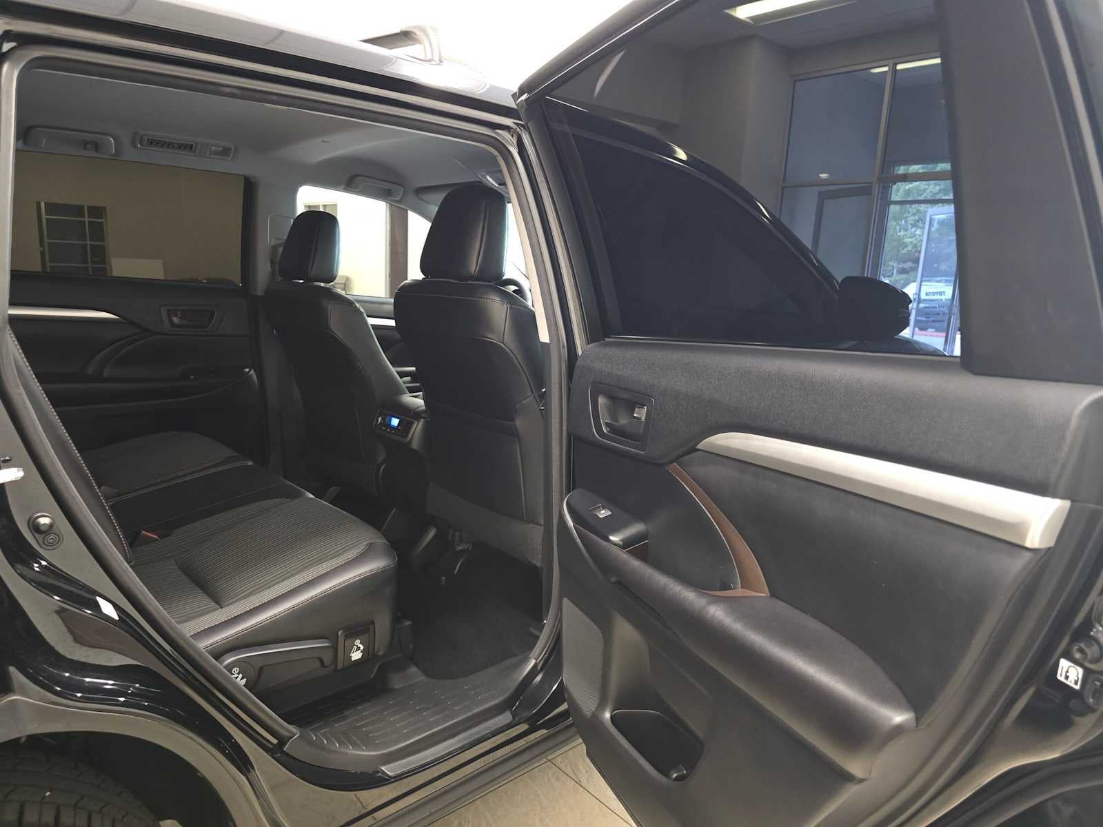 2016 Toyota Highlander LE Plus