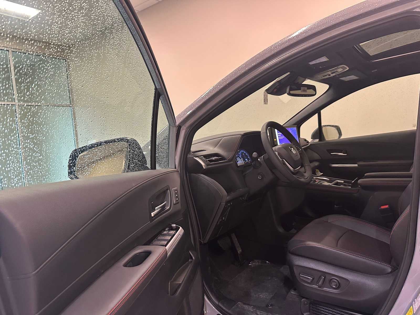 2025 Toyota Sienna XSE