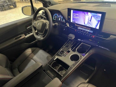 2025 Toyota Sienna XSE