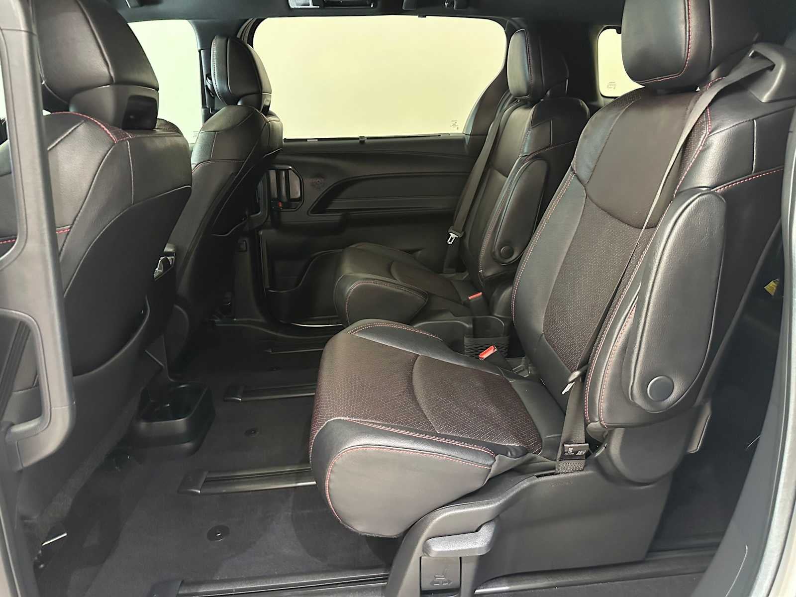 2025 Toyota Sienna XSE