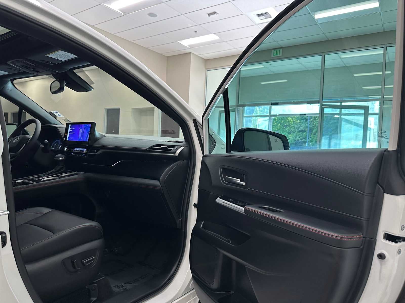 2025 Toyota Sienna XSE