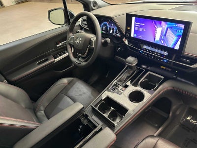 2025 Toyota Sienna XSE