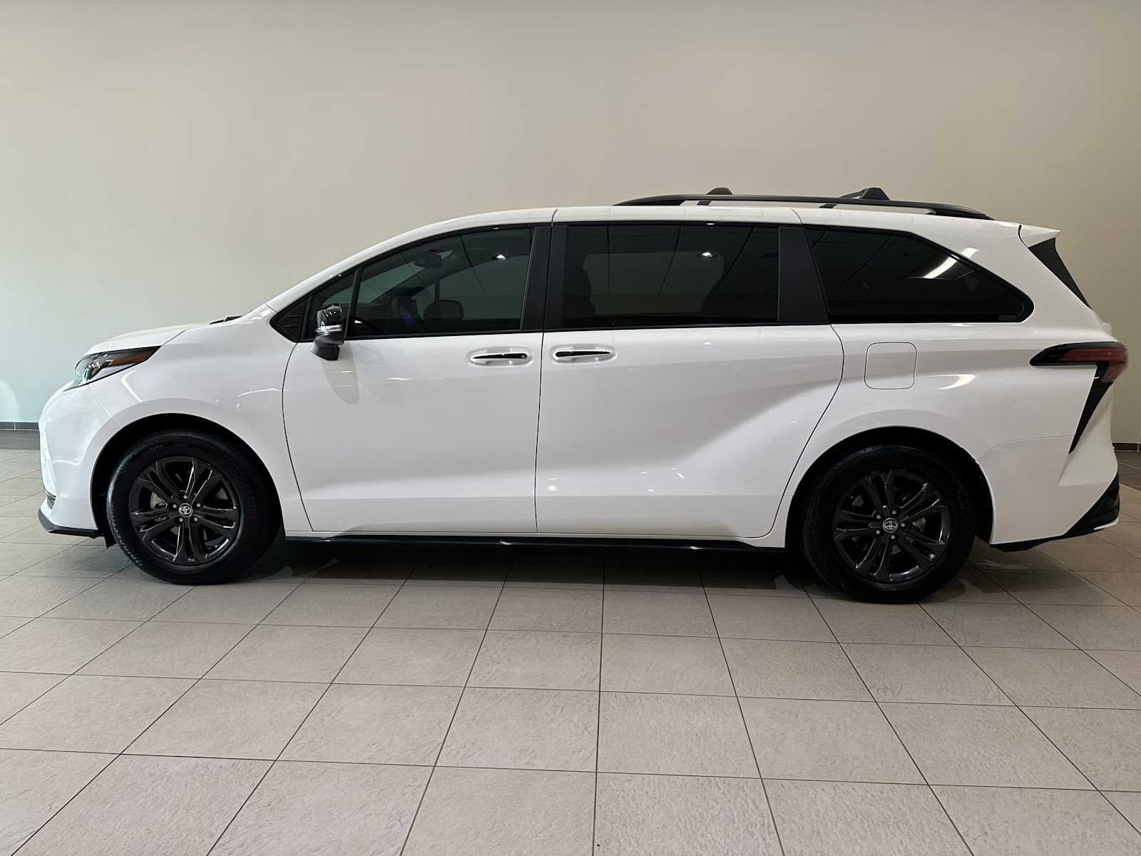 2025 Toyota Sienna XSE