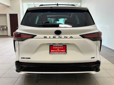 2025 Toyota Sienna XSE