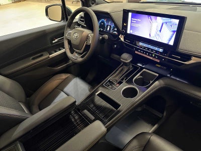 2026 Toyota Sienna Woodland Edition