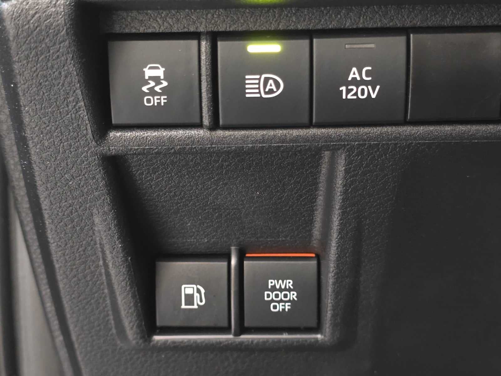 2024 Toyota Sienna Woodland Edition