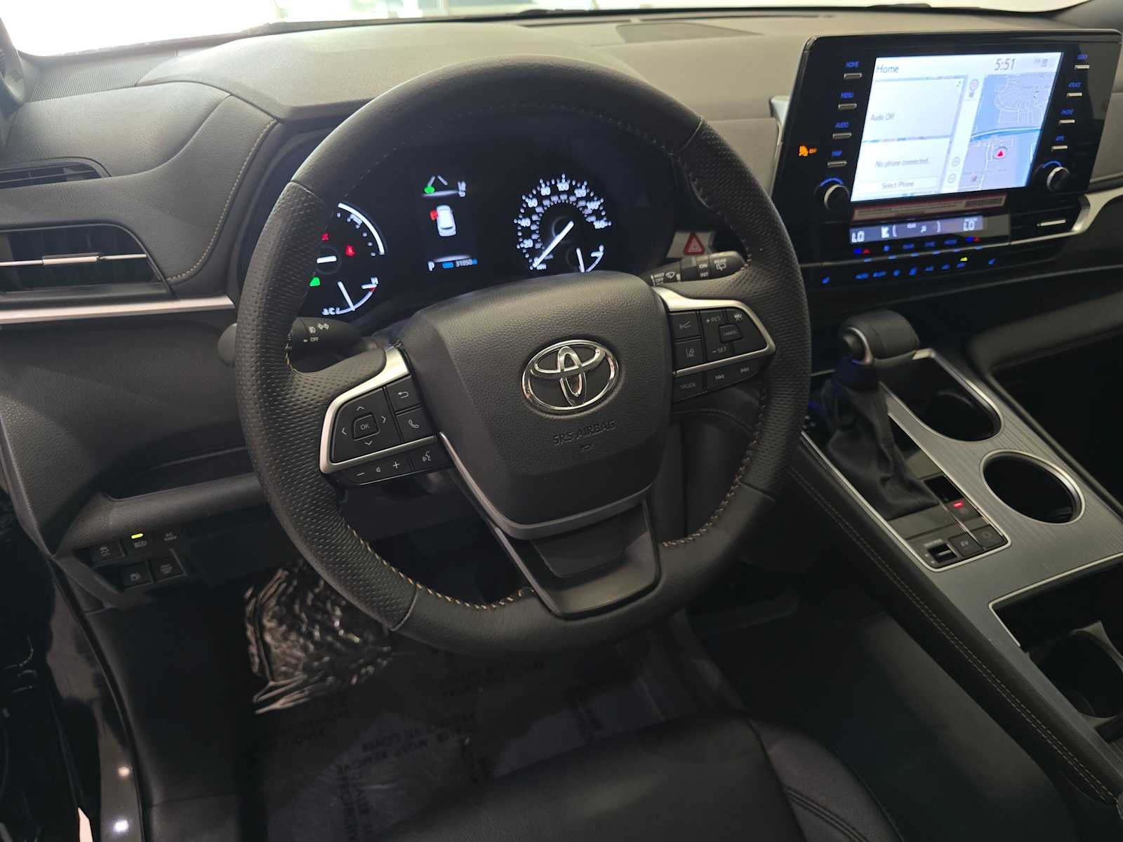 2024 Toyota Sienna Woodland Edition