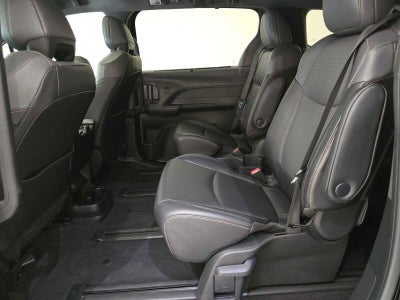 2024 Toyota Sienna Woodland Edition