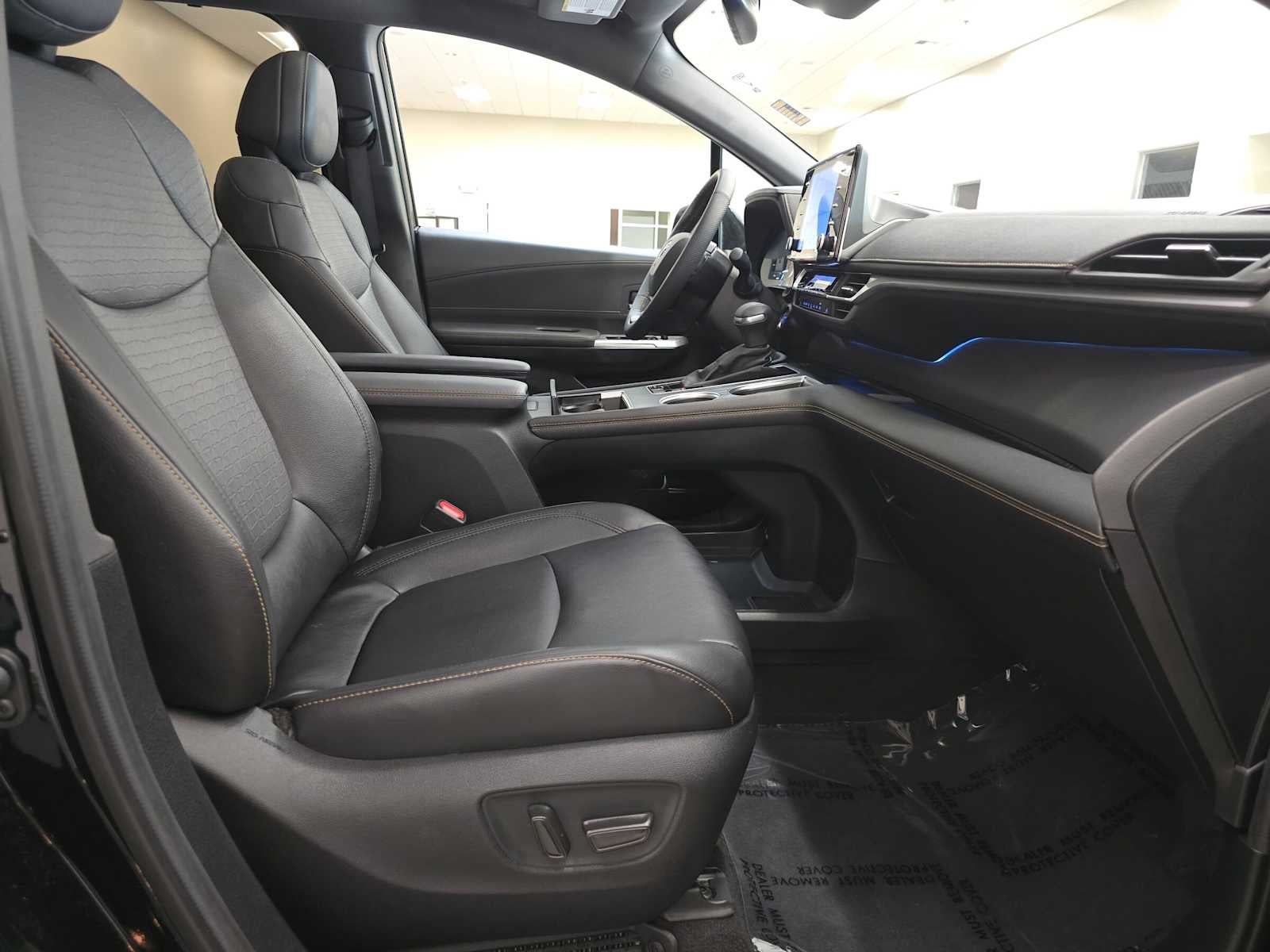 2024 Toyota Sienna Woodland Edition