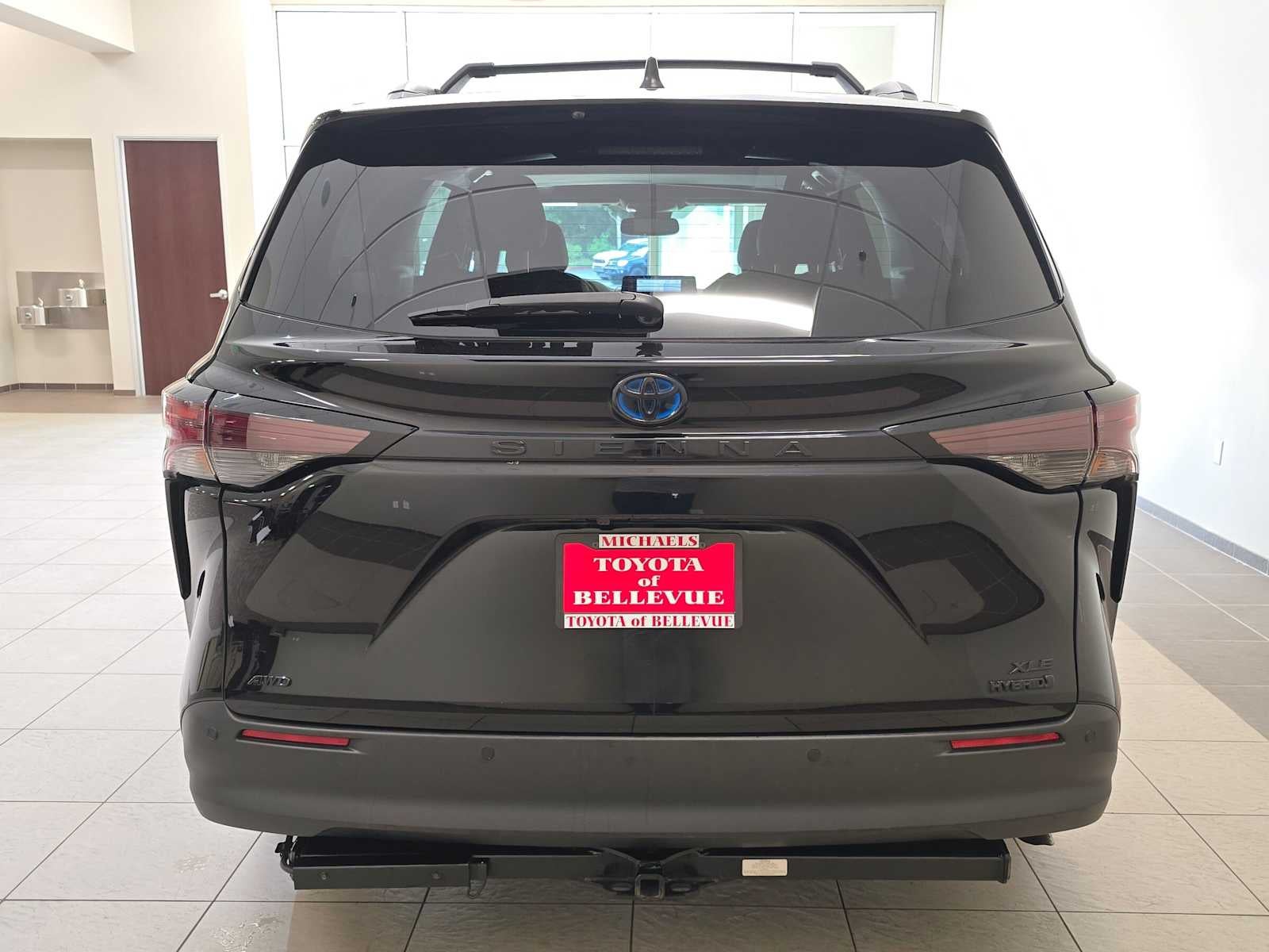 2024 Toyota Sienna Woodland Edition