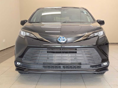 2024 Toyota Sienna Woodland Edition