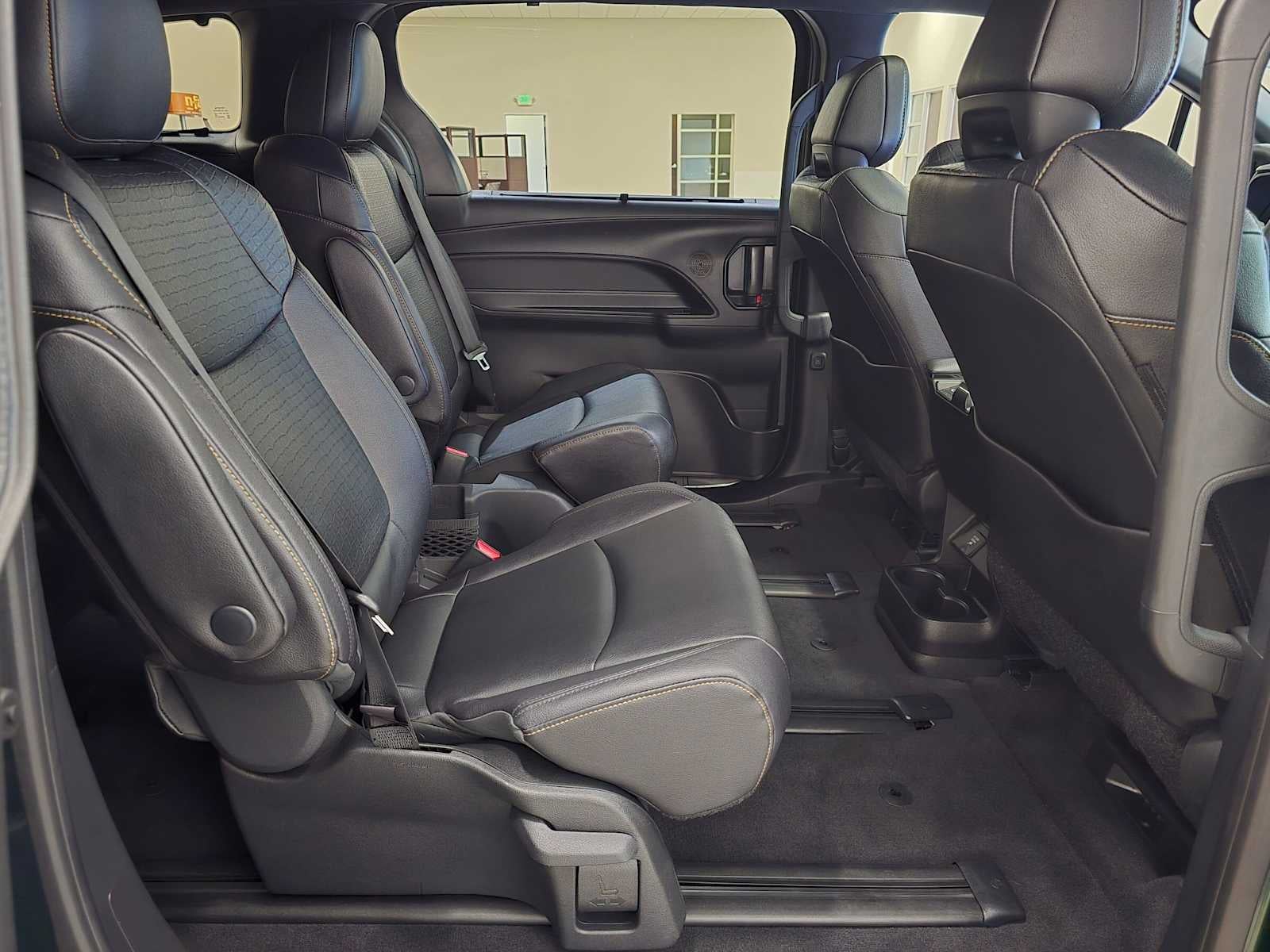 2026 Toyota Sienna Woodland Edition